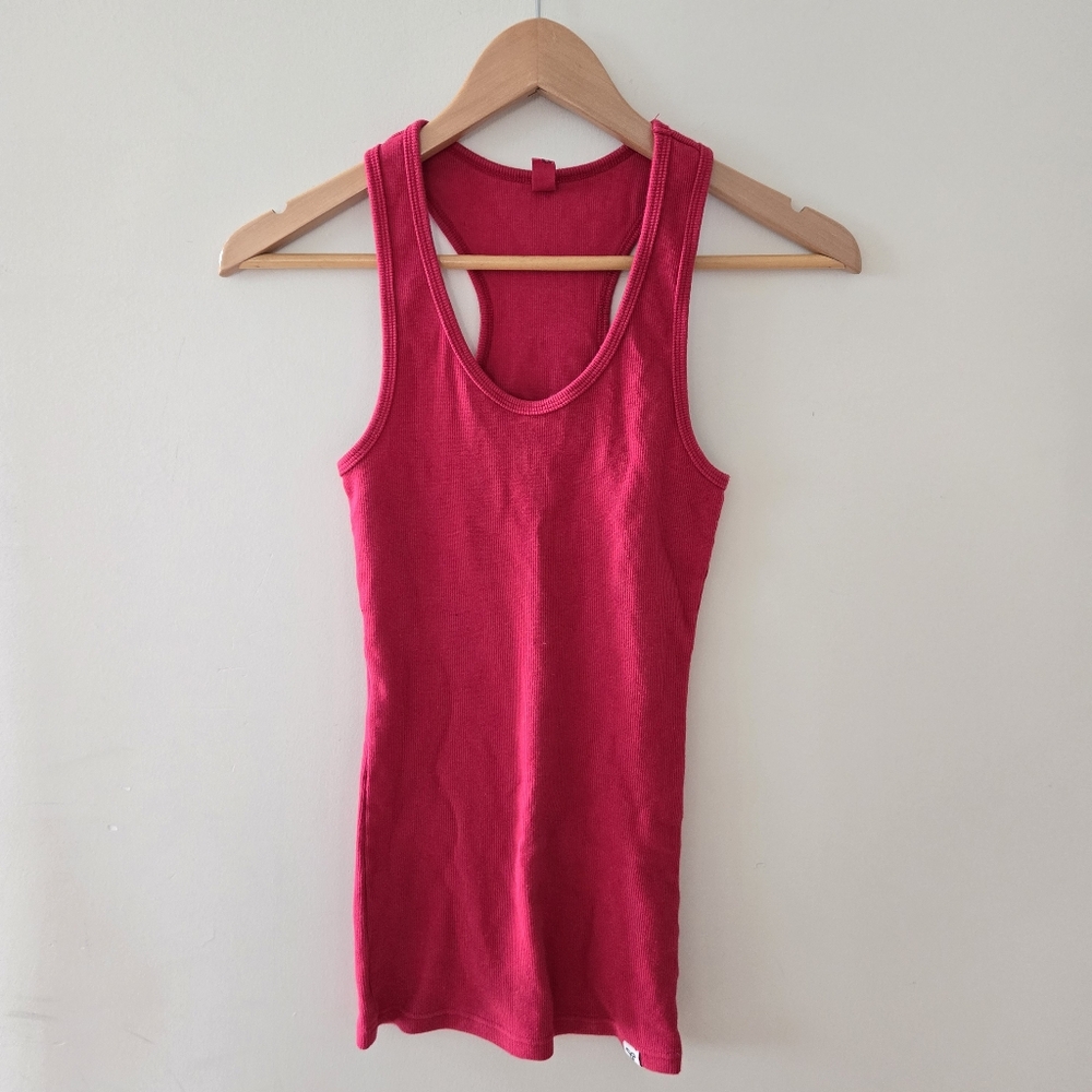 Aritzia TNA red ribbed tank top xs
